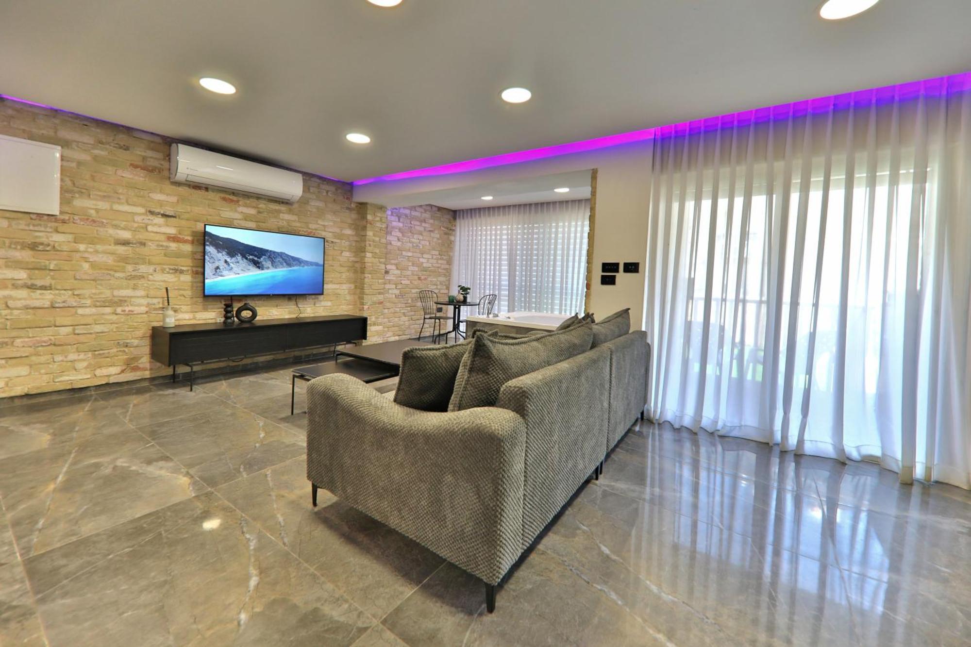 Apartament שקיעה בים 75 - דירת נופש יוקרתית עם ג'קוזי ליד הים Hajfa Zewnętrze zdjęcie